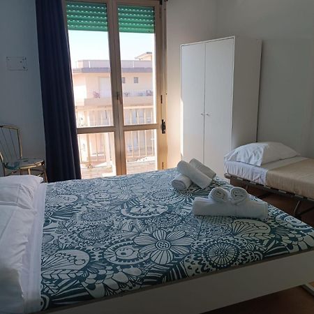 Hotel Centrale เอราเกลอามาเร ภายนอก รูปภาพ